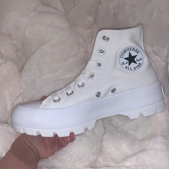 Converse Lugged Boots - Picture 2 of 4